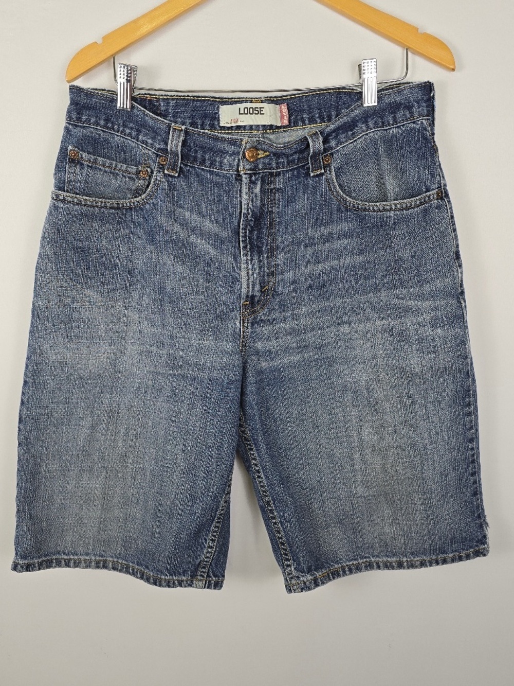 Levi’s 569 Loose Straight Denim Shorts Jorts Men’s 34 Medium Wash 100% Cotton